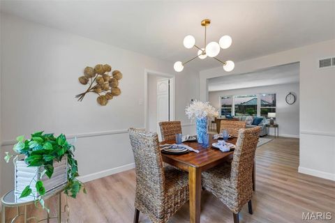 Tiny photo for 946 Abbeville Drive, St Louis, MO 63130 (MLS # 25070286)
