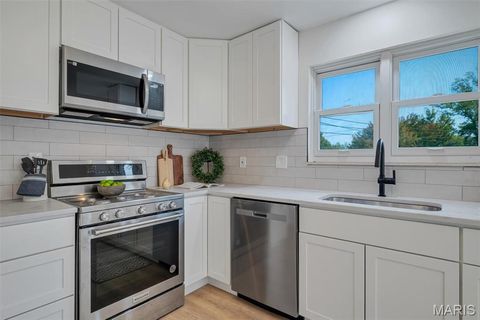 Tiny photo for 946 Abbeville Drive, St Louis, MO 63130 (MLS # 25070286)