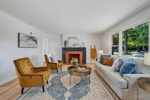 Tiny photo for 946 Abbeville Drive, St Louis, MO 63130 (MLS # 25070286)