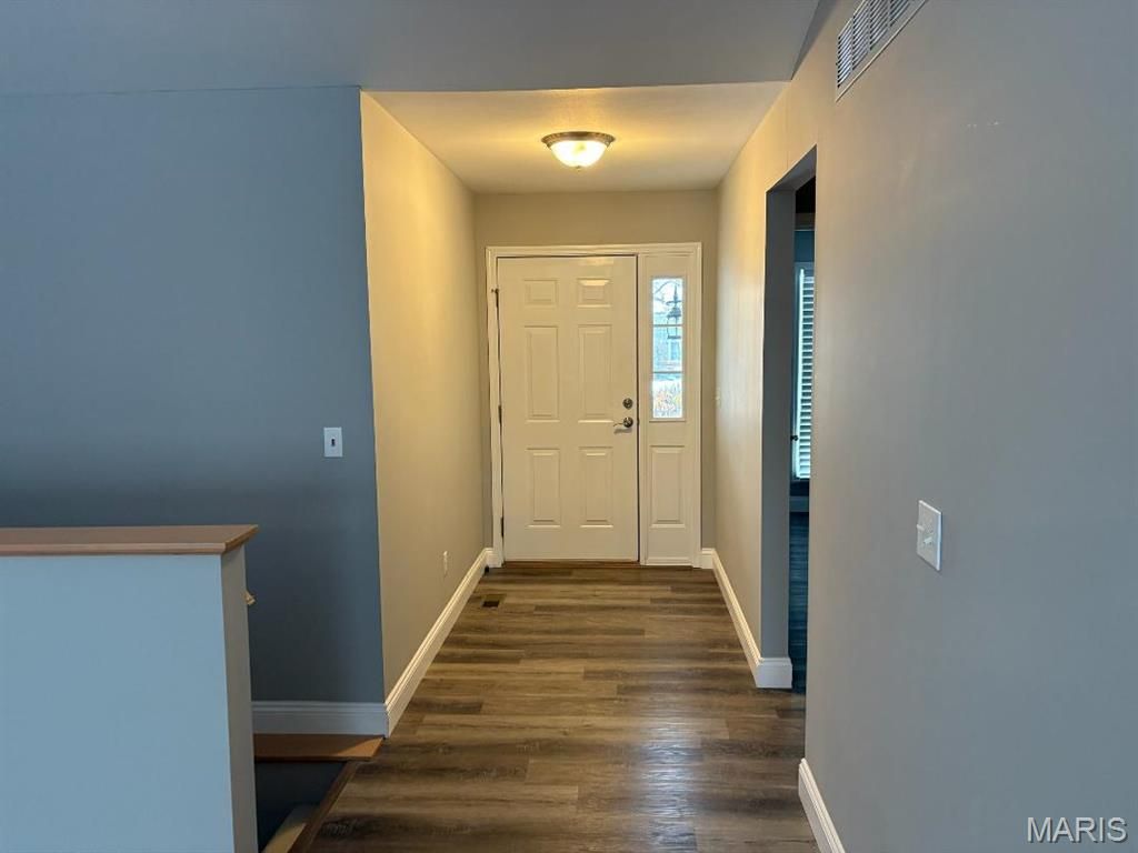 Photo of 12 Soenker Circle, St Peters, MO 63376 (MLS # 25079105)