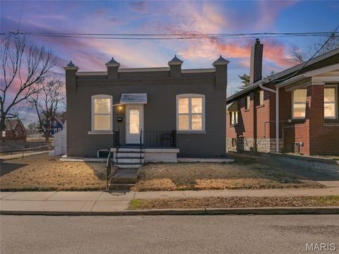 Photo of 4912 Tiemann, Unincorporated, MO 63123 (MLS # 26007265)