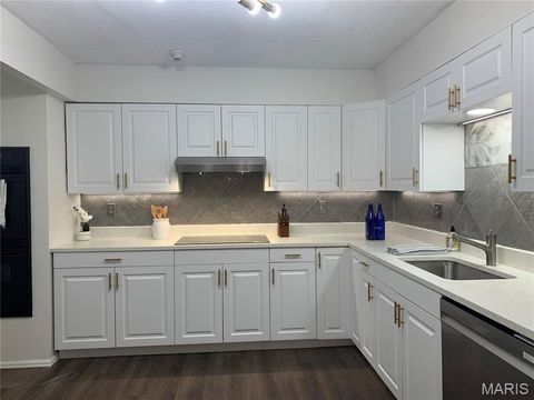 Tiny photo for 539 Coeur De Royale Drive #105, Creve Coeur, MO 63141 (MLS # 25070402)