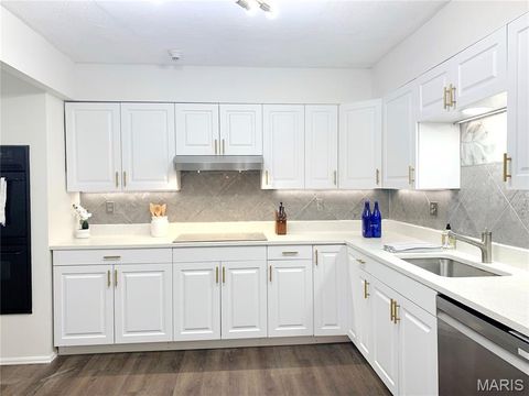 Tiny photo for 539 Coeur De Royale Drive #105, Creve Coeur, MO 63141 (MLS # 25070402)