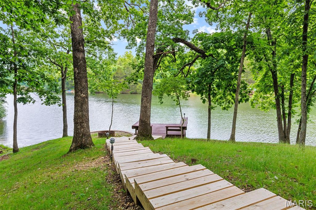 464 Foxfire Crossing Drive