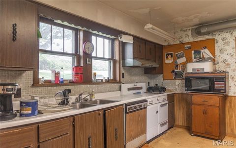Tiny photo for 17197 Maries Road 318, Vienna, MO 65582 (MLS # 26037202)