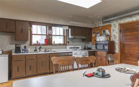 Tiny photo for 17197 Maries Road 318, Vienna, MO 65582 (MLS # 26037202)