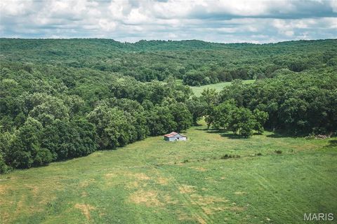 Tiny photo for 17197 Maries Road 318, Vienna, MO 65582 (MLS # 26037202)