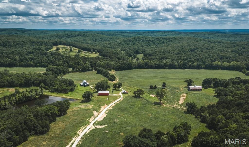 Photo of 17197 Maries Road 318, Vienna, MO 65582 (MLS # 26037202)