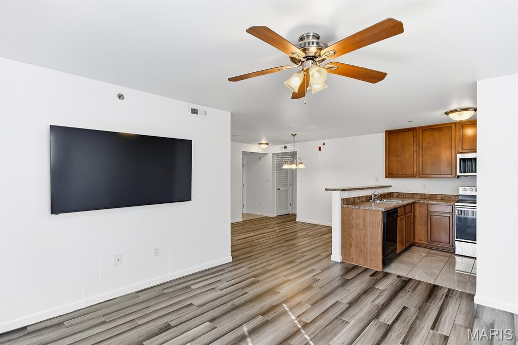 Bexley Station Condo Eleven - Residential