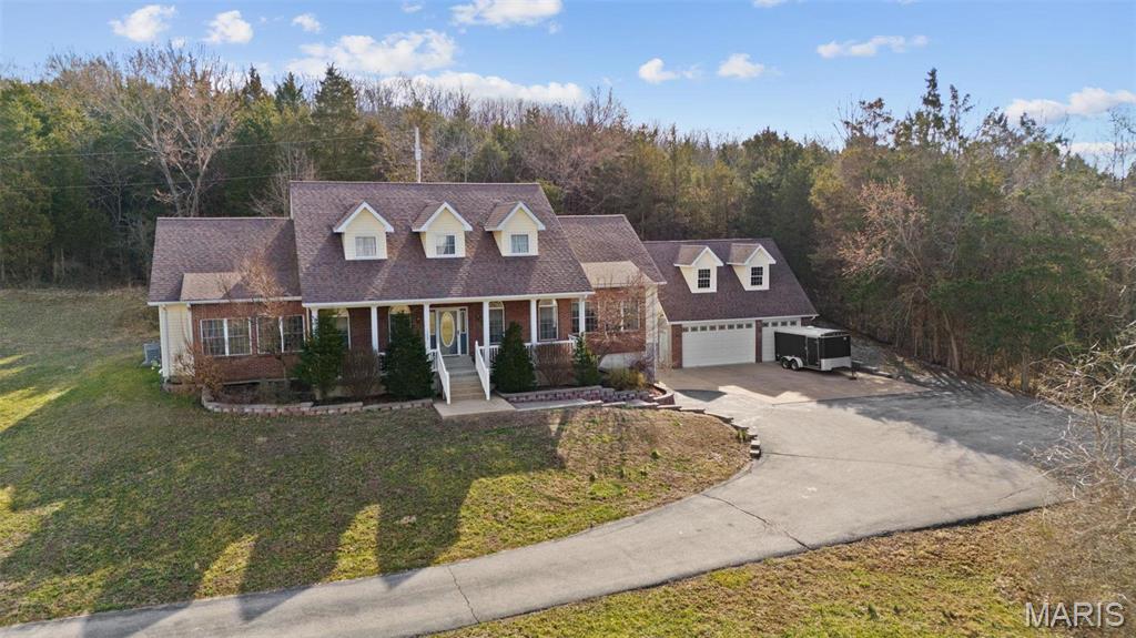 1736 Debra Lane