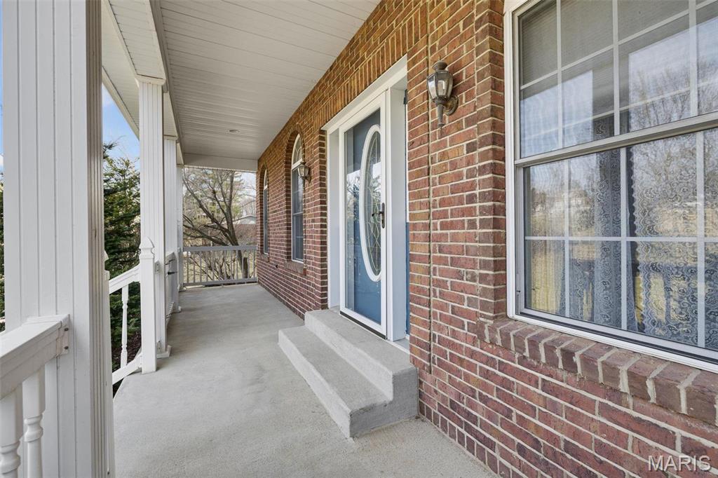 1736 Debra Lane