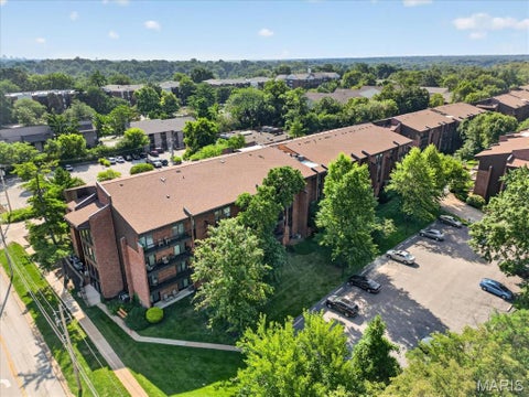 Tiny photo for 585 Coeur De Royale Drive #201, Creve Coeur, MO 63141 (MLS # 26053869)