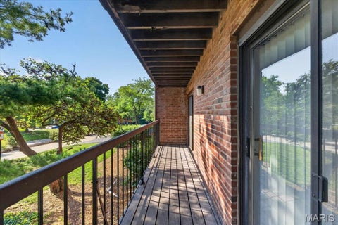 Tiny photo for 585 Coeur De Royale Drive #201, Creve Coeur, MO 63141 (MLS # 26053869)