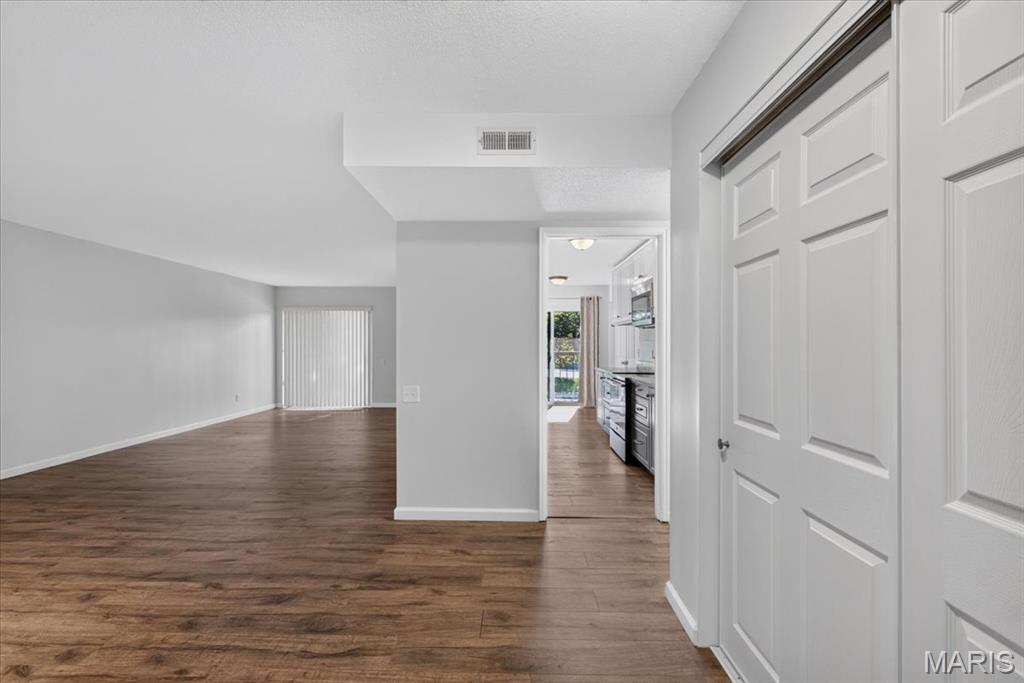 585 Coeur De Royale Drive 201