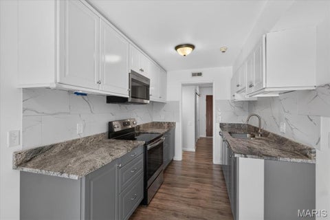Tiny photo for 585 Coeur De Royale Drive #201, Creve Coeur, MO 63141 (MLS # 26053869)