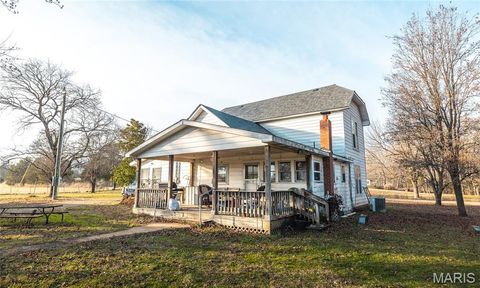 Photo of 250 Wayne 324, Patterson, MO 63956 (MLS # 26025029)