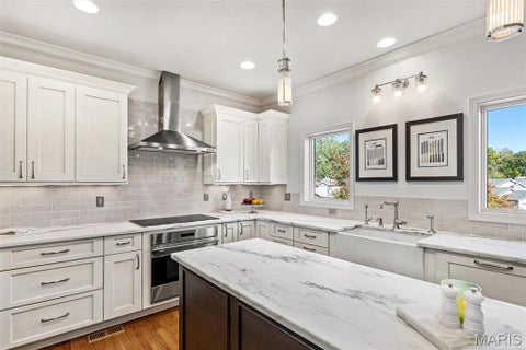 Tiny photo for 1024 N Spoede Road, Creve Coeur, MO 63146 (MLS # 26067288)