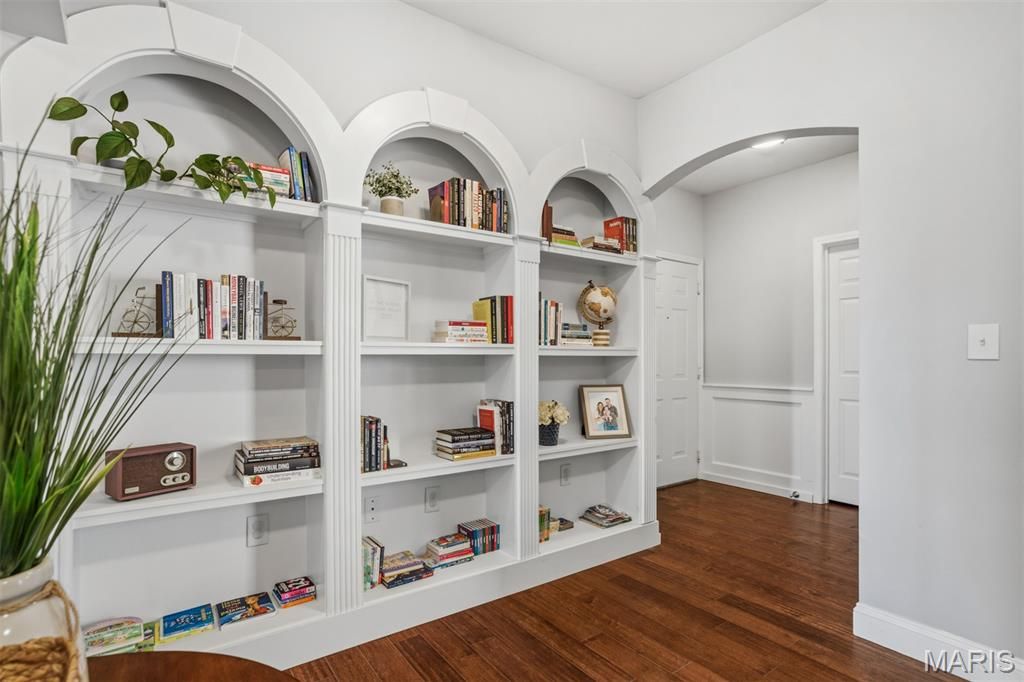 Photo of 1251 Strassner Drive #2313, Brentwood, MO 63144 (MLS # 26026956)