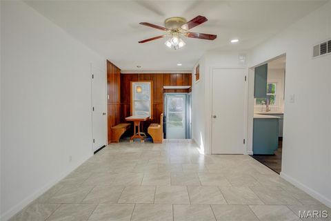 Tiny photo for 7647 Genesta Street, St Louis, MO 63123 (MLS # 26000059)