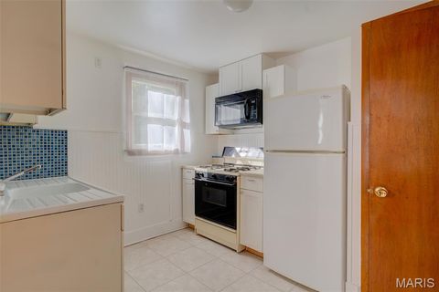 Tiny photo for 7647 Genesta Street, St Louis, MO 63123 (MLS # 26000059)