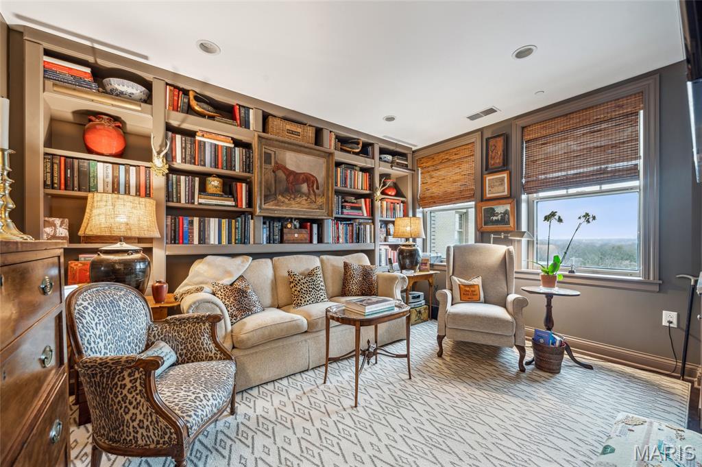 Park Plaza Residential Condo - Residential