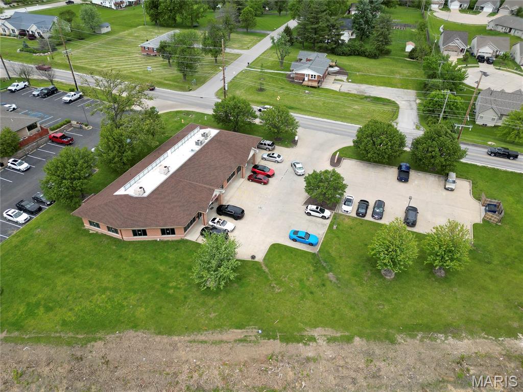 Baileys - Commercial Sale