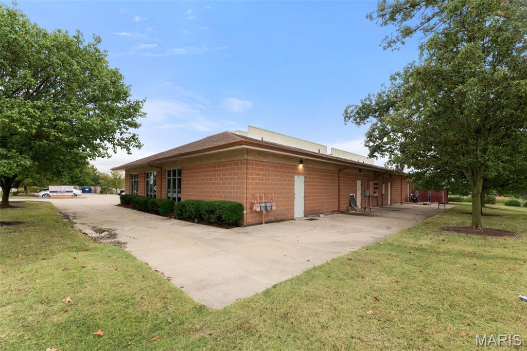 Baileys - Commercial Sale