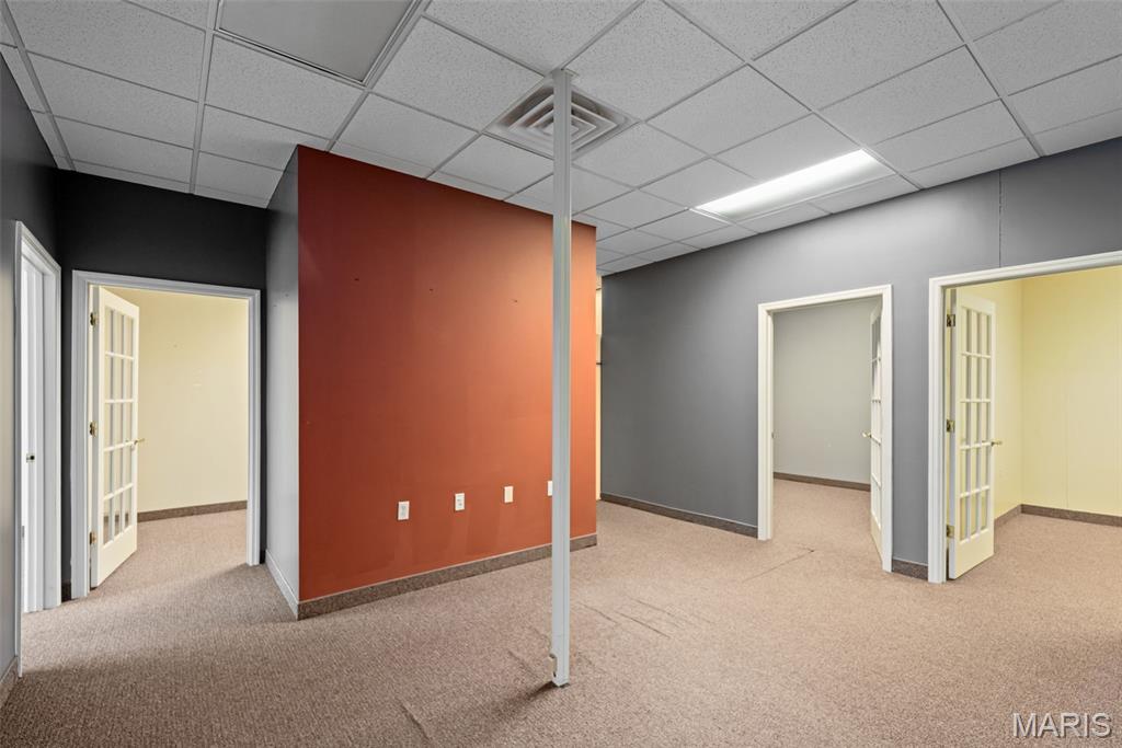 Baileys - Commercial Sale