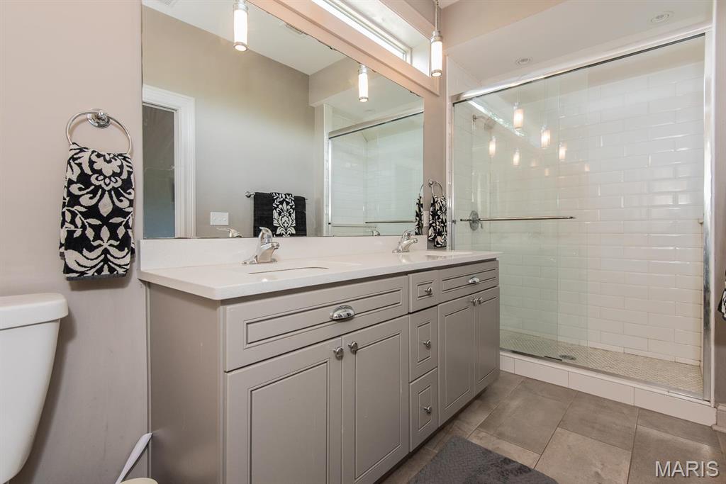 St Louis, Missouri 63109, United States, 4 Bedrooms Bedrooms, ,4 BathroomsBathrooms,Residential,Active,131484