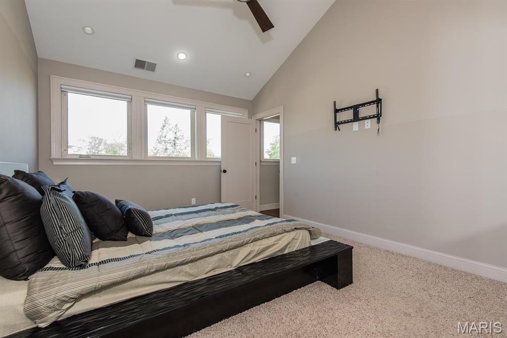 St Louis, Missouri 63109, United States, 4 Bedrooms Bedrooms, ,4 BathroomsBathrooms,Residential,Active,131484