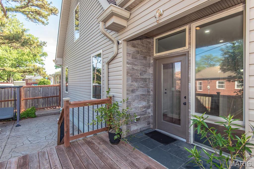 St Louis, Missouri 63109, United States, 4 Bedrooms Bedrooms, ,4 BathroomsBathrooms,Residential,Active,131484