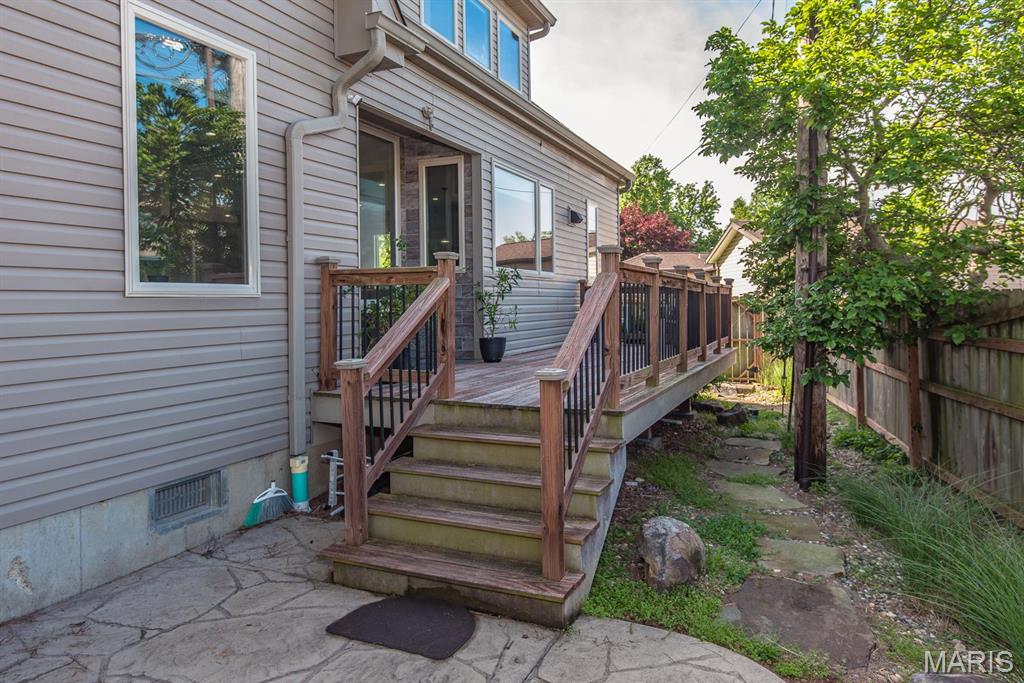 St Louis, Missouri 63109, United States, 4 Bedrooms Bedrooms, ,4 BathroomsBathrooms,Residential,Active,131484