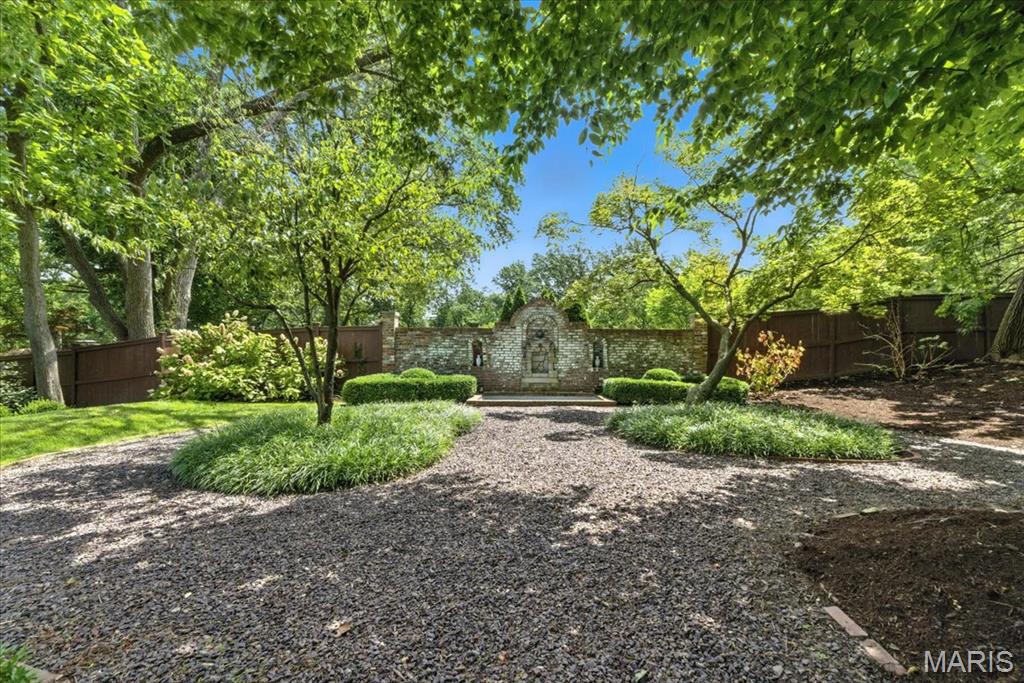 Woodoaks Trail - Residential