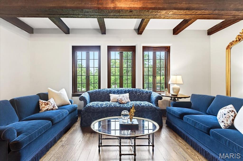 Woodoaks Trail - Residential