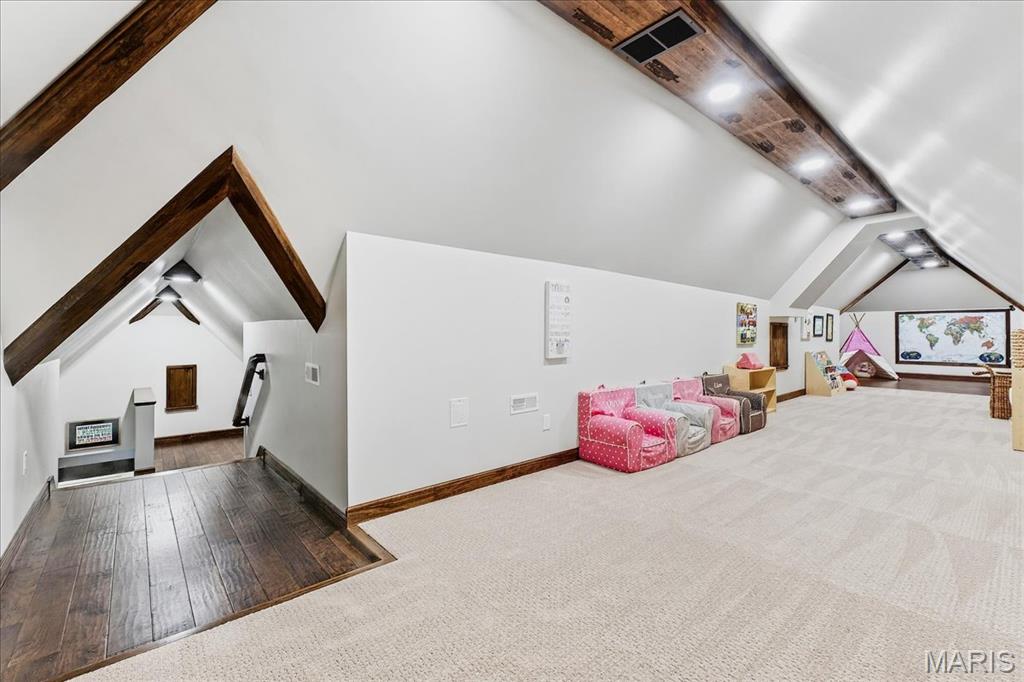 Woodoaks Trail - Residential