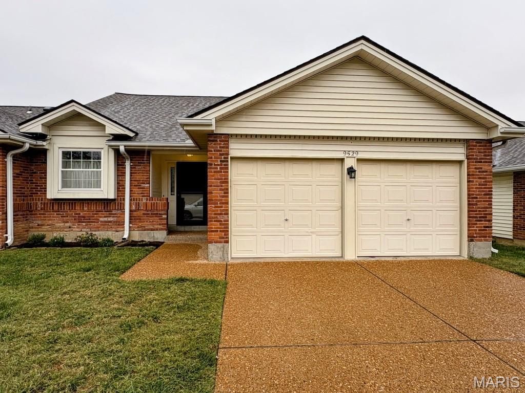 Photo of 9529 Mackenzie Circle Drive, St Louis, MO 63123 (MLS # 25072767)