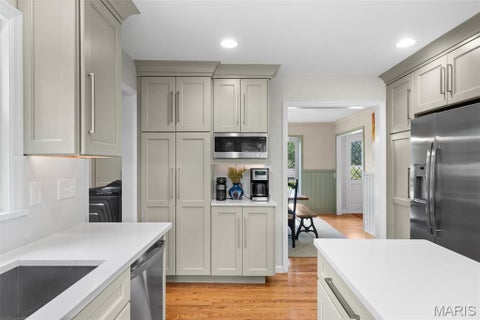 Tiny photo for 406 Magna Carta Drive, Creve Coeur, MO 63141 (MLS # 26052870)