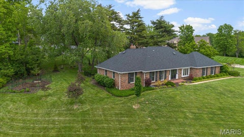 Tiny photo for 406 Magna Carta Drive, Creve Coeur, MO 63141 (MLS # 26052870)