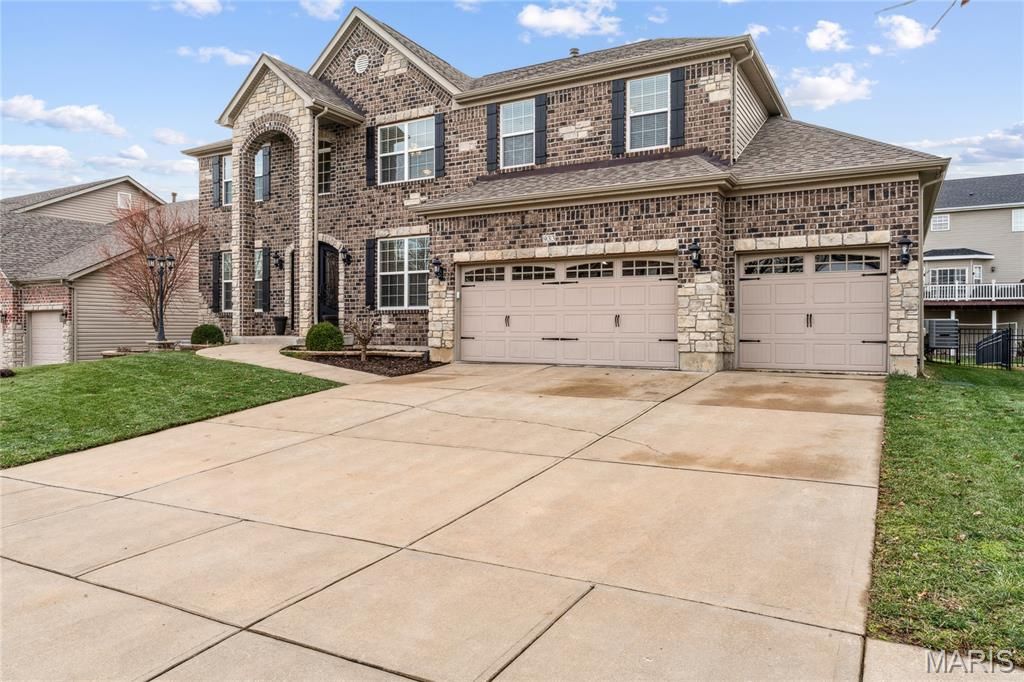 Photo of 933 Bentley Park Circle Circle, OFallon, MO 63368 (MLS # 25075796)