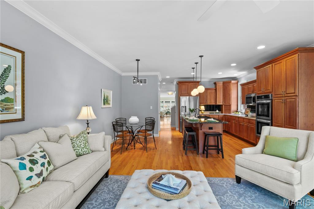 127-129 North Bemiston A Condo - Residential