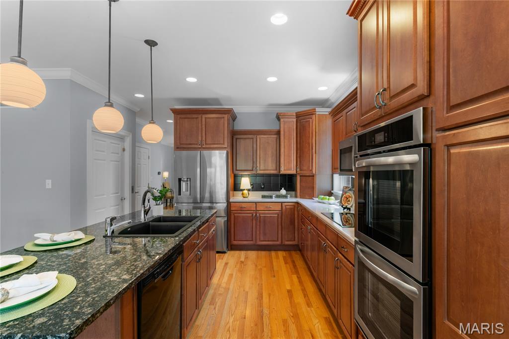 127-129 North Bemiston A Condo - Residential