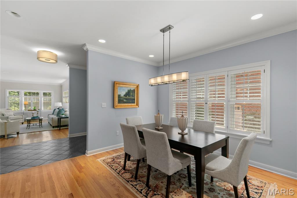 127-129 North Bemiston A Condo - Residential