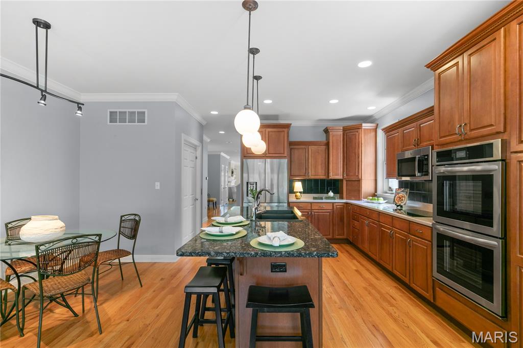 127-129 North Bemiston A Condo - Residential