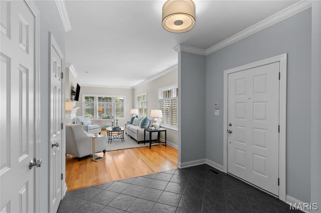 127-129 North Bemiston A Condo - Residential