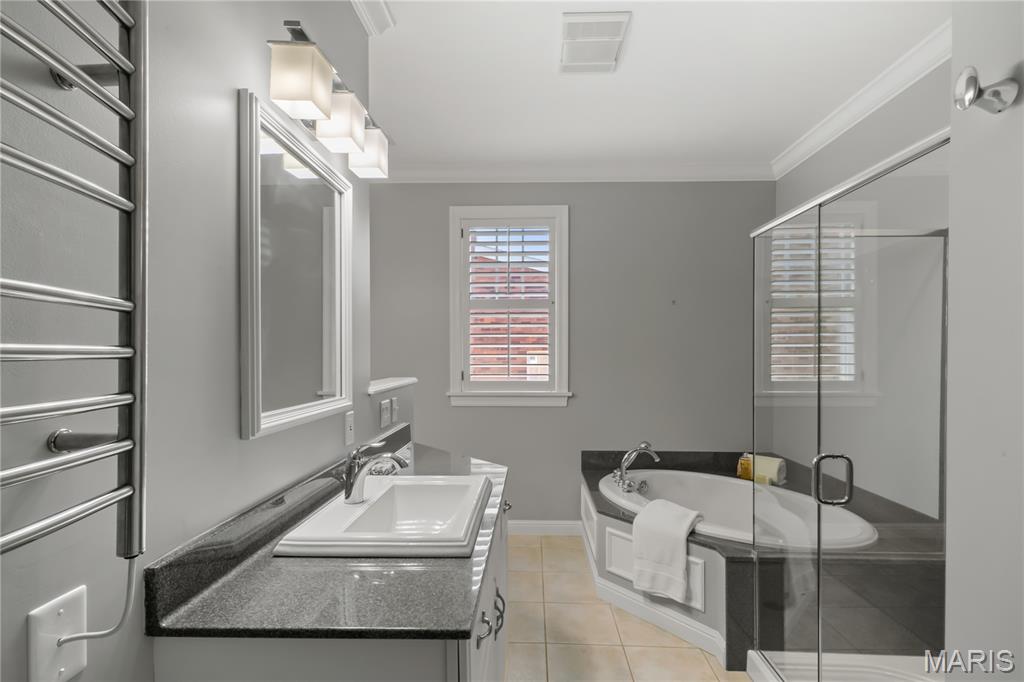 127-129 North Bemiston A Condo - Residential