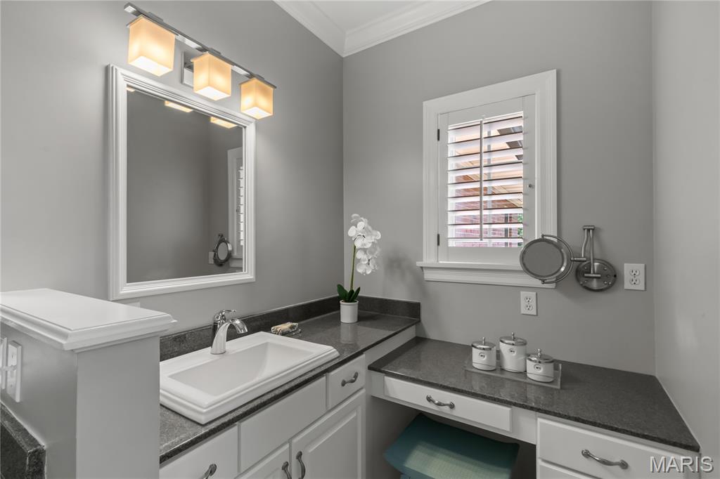 127-129 North Bemiston A Condo - Residential