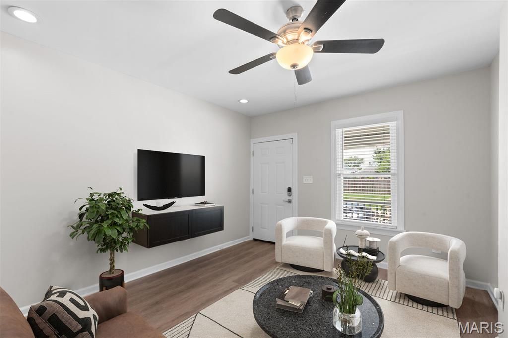 Photo of 5336 West Avenue, St Louis, MO 63116 (MLS # 26026522)