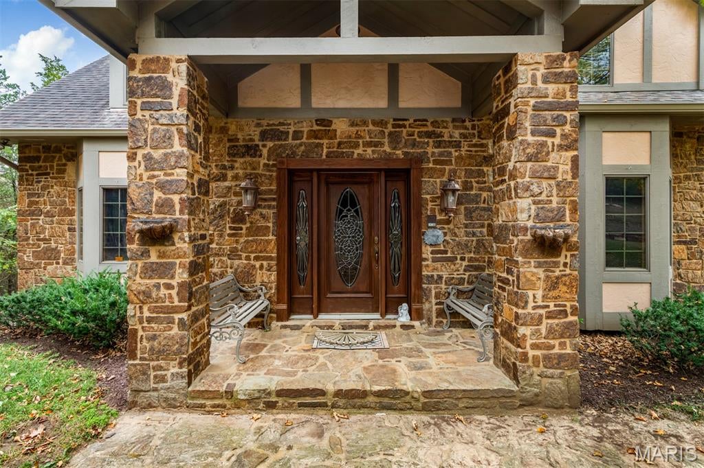 1075 Eureka Road