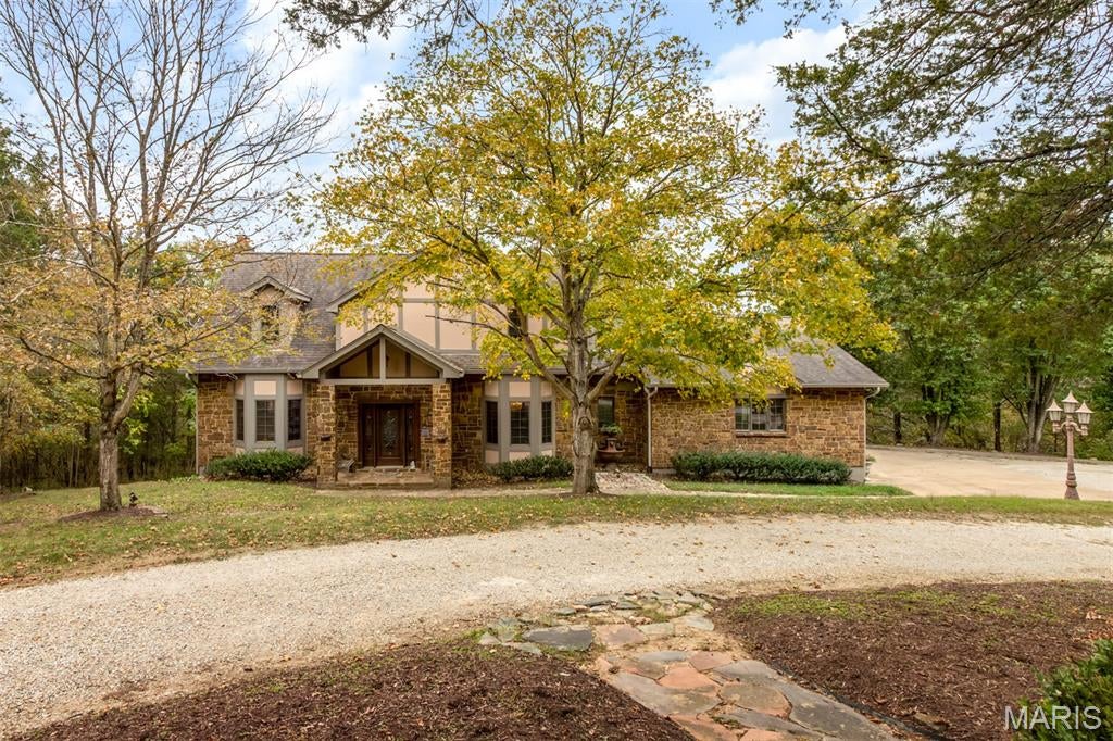 1075 Eureka Road