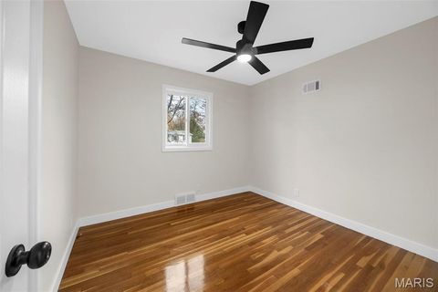 Tiny photo for 540 Hickory Hollow Lane, Kirkwood, MO 63122 (MLS # 25076406)